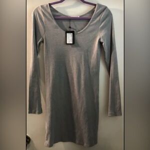 NEW, Willows, Gray long sleeve Fitted Dress Size M